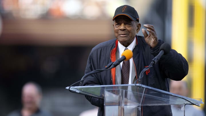 Aug 11, 2018; San Francisco, CA, USA; Former San Francisco Giants great Willie Mays speaks at the ceremony to retire the number 25 of his godson, Barry Bonds, before a Major League Baseball game between the Pittsburgh Pirates and the Giants at AT&T Park. 