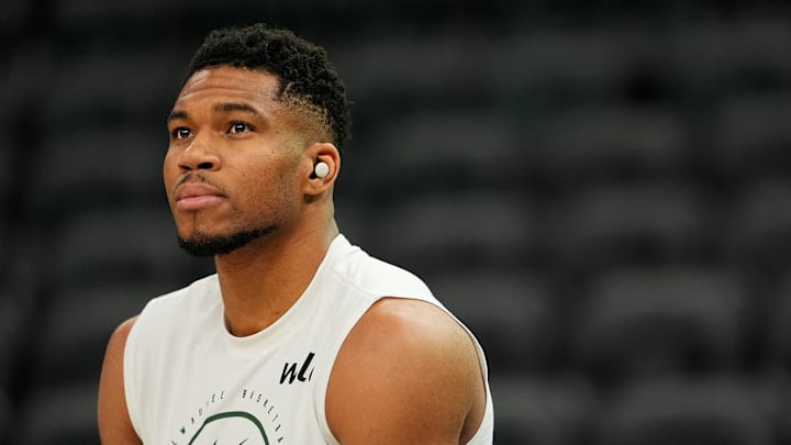 Washington Wizards v Milwaukee Bucks Washington Wizards v Milwaukee Bucks