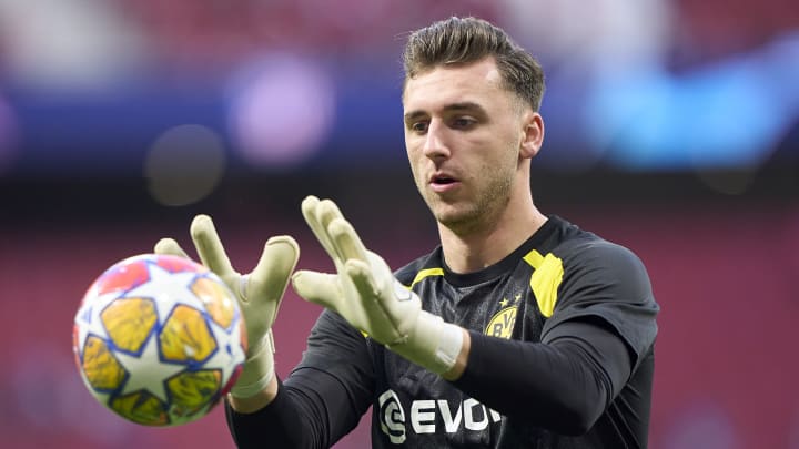 Marcel Lotka bleibt in Dortmund Marcel Lotka bleibt in Dortmund