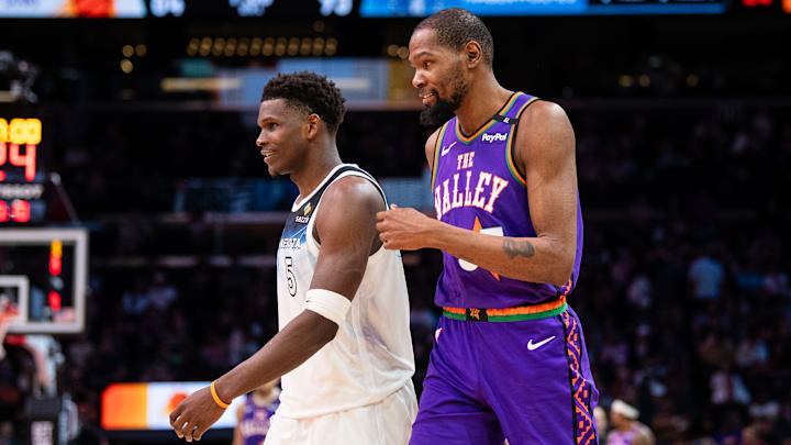 Minnesota Timberwolves v Phoenix Suns