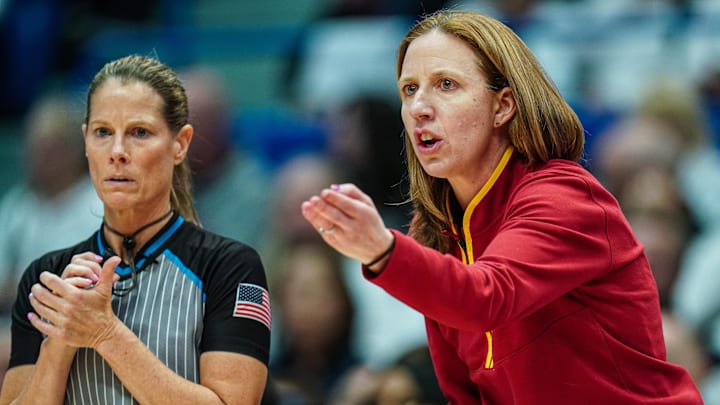 Dec 21, 2024; Hartford, Connecticut, USA; USC Trojans head coach Lindsay Gottlieb talks to the official from the sideline as they take on the UConn Huskies at XL Center. Mandatory Credit: David Butler II-Imagn Images