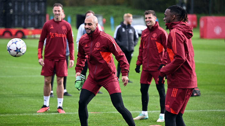 FBL-EUR-C1-MAN UTD-TRAINING