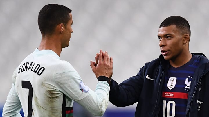 Qui détient le record entre Cristiano Ronaldo et Kylian Mbappé ?