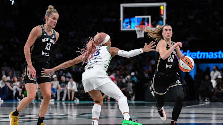 Aug 10, 2025; Brooklyn, New York, USA; New York Liberty guard Sabrina Ionescu (20) drives past Minnesota Lynx guard DiJonai Carrington (3) during the first half at Barclays Center. Mandatory Credit: John Jones-Imagn Images Aug 10, 2025; Brooklyn, New York, USA; New York Liberty guard Sabrina Ionescu (20) drives past Minnesota Lynx guard DiJonai Carrington (3) during the first half at Barclays Center. Mandatory Credit: John Jones-Imagn Images