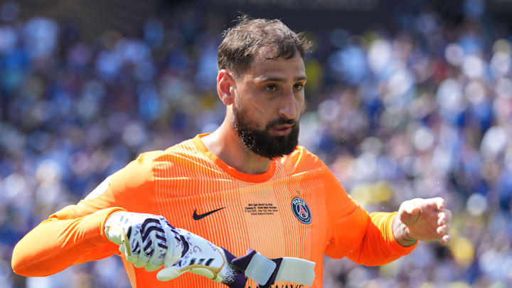 Gigio Donnarumma hésite toujours à partir.