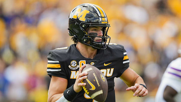 Missouri Tigers quarterback Beau Pribula