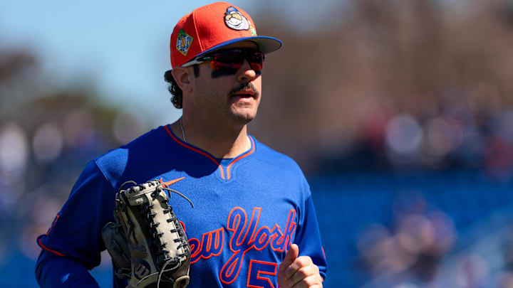 Feb 24, 2026; Port St. Lucie, Florida, USA; New York Mets right fielder Mike Tauchman (50) returns to the dugout against the Houston Astros during the first inning at Clover Park. Mandatory Credit: Sam Navarro-Imagn Images Feb 24, 2026; Port St. Lucie, Florida, USA; New York Mets right fielder Mike Tauchman (50) returns to the dugout against the Houston Astros during the first inning at Clover Park. Mandatory Credit: Sam Navarro-Imagn Images