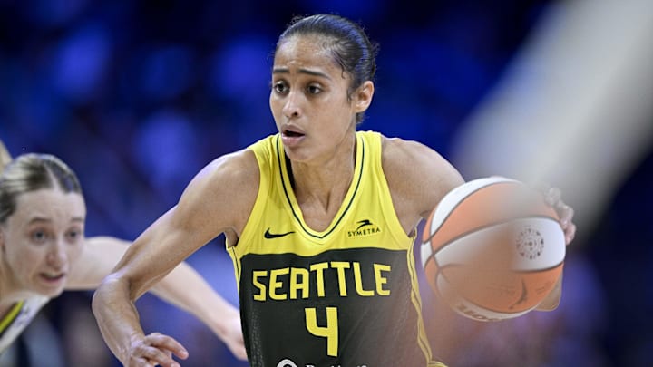 May 19, 2025; Arlington, Texas, USA;  Seattle Storm guard Skylar Diggins (4) brings the ball up court against the Dallas Wings during the second half at College Park Center. Mandatory Credit: Jerome Miron-Imagn Images