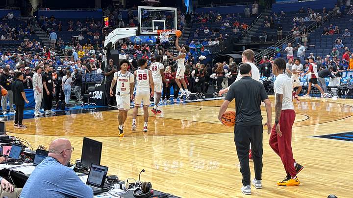 Alabama basketball warms up ahead of its Round of 32 matchup with Texas Tech