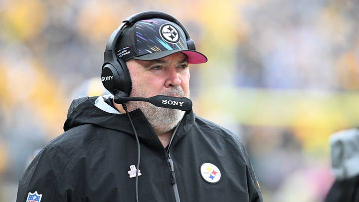 Oct 11, 2026; Pittsburgh, Pennsylvania, USA; Pittsburgh Steelers head coach Mike McCarthy looks on before the start of the game against the Indianapolis Colts at Acrisure Stadium. Mandatory Credit: Barry Reeger-Imagn Images Oct 11, 2026; Pittsburgh, Pennsylvania, USA; Pittsburgh Steelers head coach Mike McCarthy looks on before the start of the game against the Indianapolis Colts at Acrisure Stadium. Mandatory Credit: Barry Reeger-Imagn Images