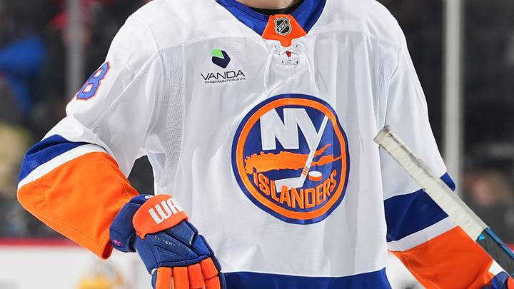 New York Islanders v New Jersey Devils