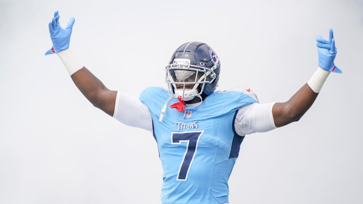 Sep 21, 2025; Nashville, Tennessee, USA; Tennessee Titans linebacker Oluwafemi Oladejo (7) takes the field before the game against the Indianapolis Colts at Nissan Stadium. Mandatory Credit: Andrew Nelles-USA TODAY Network via Imagn Images