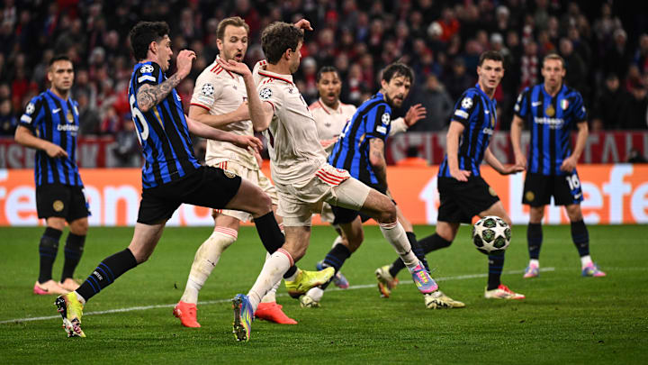 Der FC Bayern muss im Rückspiel gegen Inter Mailand einen 1:2-Rückstand aufholen. Der FC Bayern muss im Rückspiel gegen Inter Mailand einen 1:2-Rückstand aufholen.