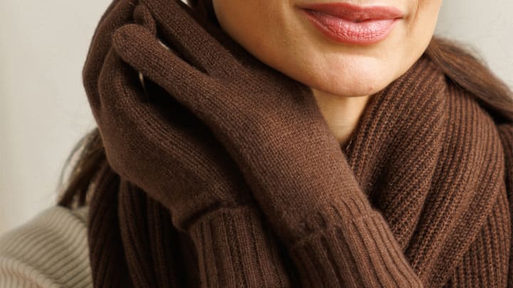 Women's 100% Pure Cashmere Gloves with Ribbed Cuff from Fishers Finery. Credit: Press Hook