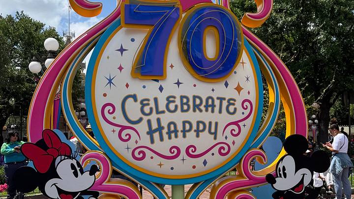 Disneyland 70th anniversary photo opportunities are scattered across the resort, featuring various characters. Disneyland 70th anniversary photo opportunities are scattered across the resort, featuring various characters.