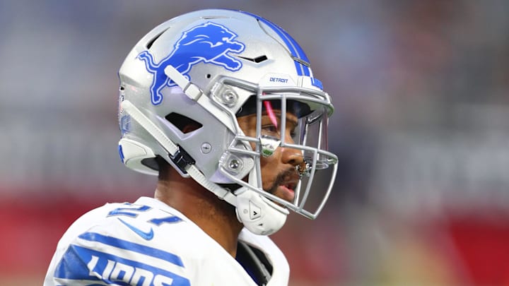 Detroit Lions safety Glover Quin (27).