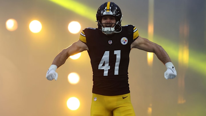 Nov 30, 2025; Pittsburgh, Pennsylvania, USA;  Pittsburgh Steelers linebacker Payton Wilson (41) takes the field against the Buffalo Bills at Acrisure Stadium. Mandatory Credit: Charles LeClaire-Imagn Images