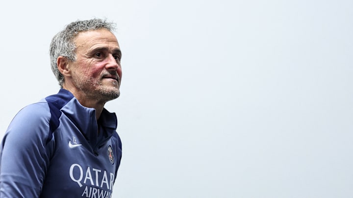 FBL-EUR-C1-PSG-PRESSER