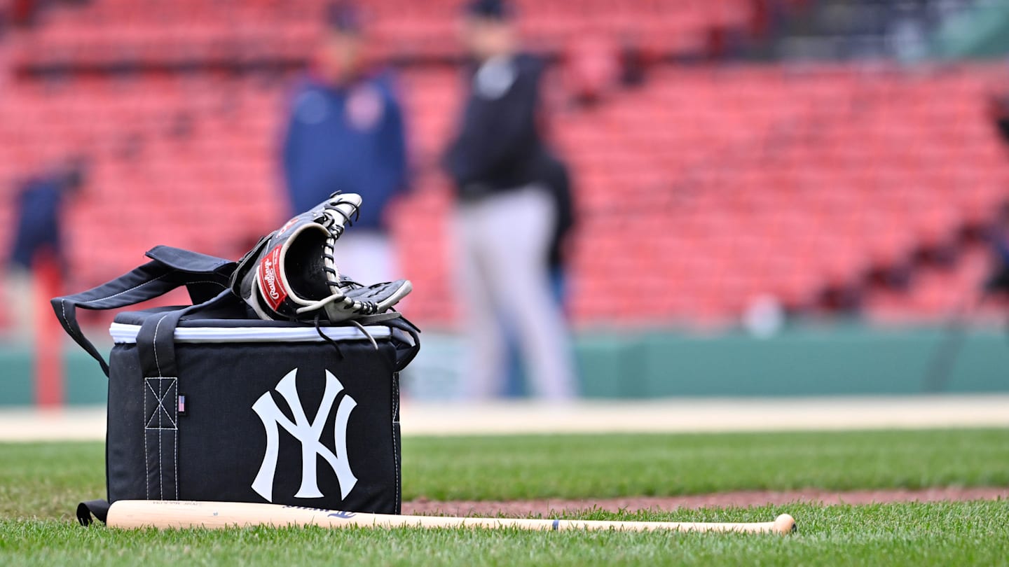 Yankees Approve Navy Blue Alternate Jerseys as Judge Warns Uniform Changes Have 'Jumped the Shark'