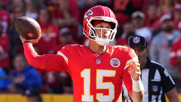 Patrick Mahomes and the Chiefs are underdogs in Seattle.