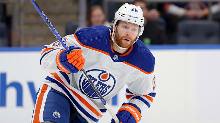 Dec 19, 2023; Elmont, New York, USA; Edmonton Oilers right wing Connor Brown (28) skates against the