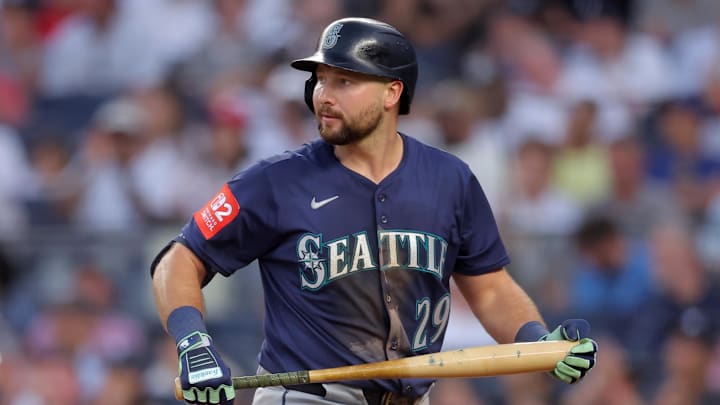 Seattle Mariners catcher Cal Raleigh (29) reacts after striking out against the New York Yankees during the third inning at Yankee Stadium.