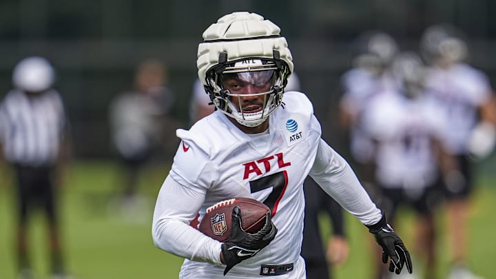 The Falcons star running back is putting on a show The Falcons star running back is putting on a show