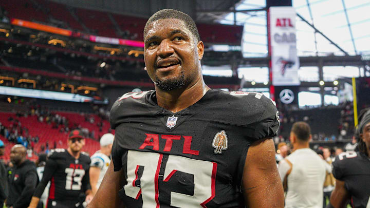 Atlanta Falcons defensive tackle Calais Campbell