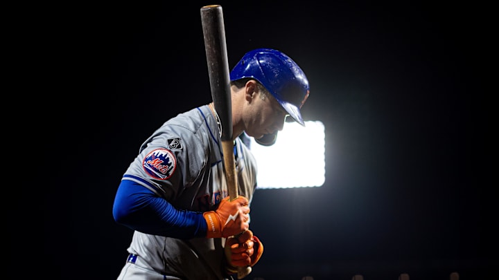 May 15, 2024; Philadelphia, Pennsylvania, USA; New York Mets first base Pete Alonso (20) prepares to bat against the Philadelphia Phillies at Citizens Bank Park. Mandatory Credit: Bill Streicher-USA TODAY Sports