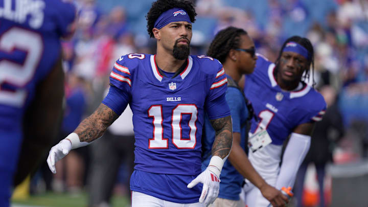 Buffalo Bills wide receiver Khalil Shakir warms up before the Bills home game against the New Orleans Saints in Orchard Park on Sept. 28, 2025.