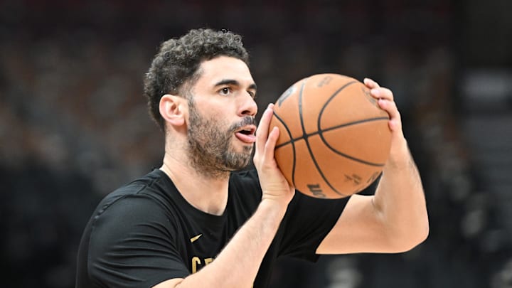 Jan 1, 2024; Toronto, Ontario, CAN; Cleveland Cavaliers forward Georges Niang (20) warms up before playing the Toronto Raptors at Scotiabank Arena. Mandatory Credit: Dan Hamilton-Imagn Images Jan 1, 2024; Toronto, Ontario, CAN; Cleveland Cavaliers forward Georges Niang (20) warms up before playing the Toronto Raptors at Scotiabank Arena. Mandatory Credit: Dan Hamilton-Imagn Images