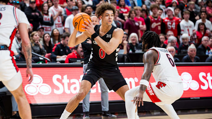 Cincinnati Bearcats upset Texas Tech Red Raiders at United Supermarkets Arena in 2024
