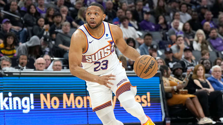 Phoenix Suns v Sacramento Kings