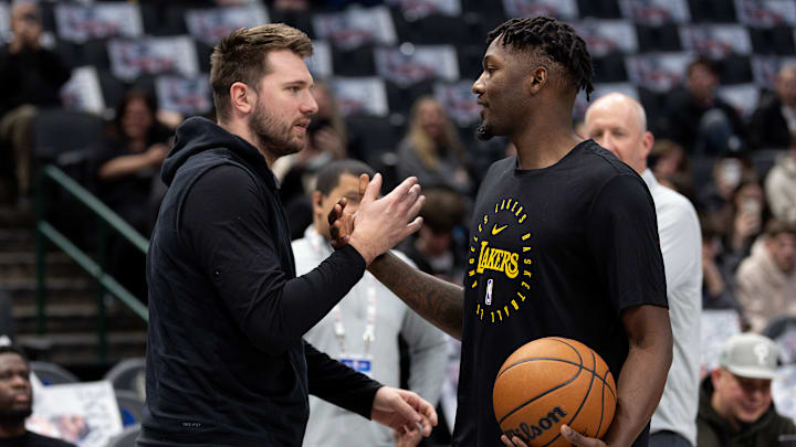 Los Angeles Lakers v Dallas Mavericks