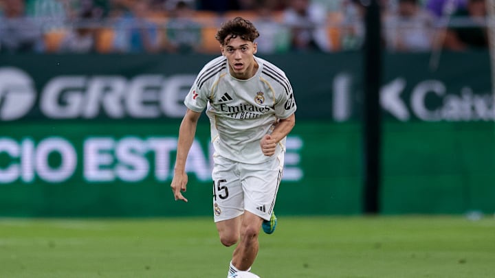 Thiago Pitarch va de nouveau évoluer avec la Castilla. 