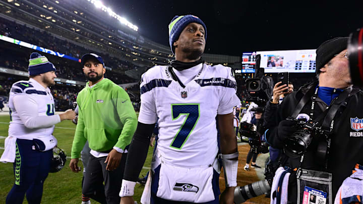 Smith recently signed an extension with the Raiders, who traded for him last month.