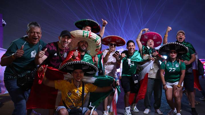 Aficionados mexicanos disfrutan del Fan Fest del Mundial Qatar 2022