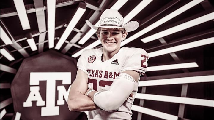 Ethan Moczulski, shown at Texas A&M, will transfer to the UW. 
