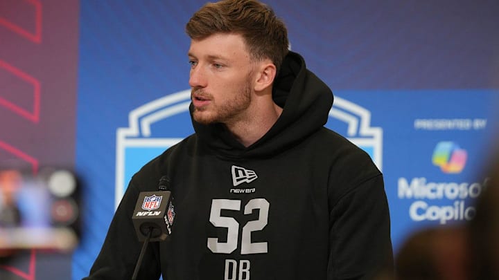 Oregon safety Dillon Thieneman.