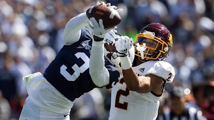 Penn State Nittany Lions cornerback Johnny Dixon