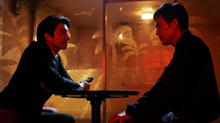 Lee Jung-jae as Seong Gi-hun and Gong Yoo as the Recruiter in Squid Game season 2 