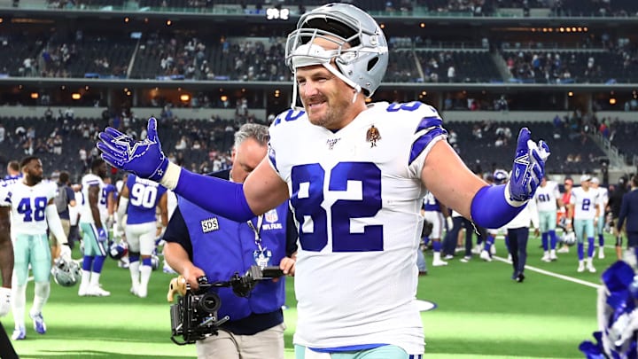 Sep 8, 2019; Arlington, TX, USA; Dallas Cowboys tight end Jason Witten (82) celebrates after the
