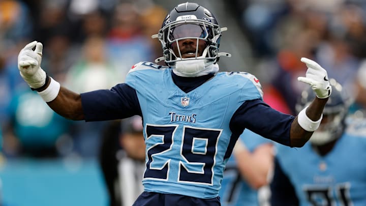 Tennessee Titans, Jarvis Brownlee