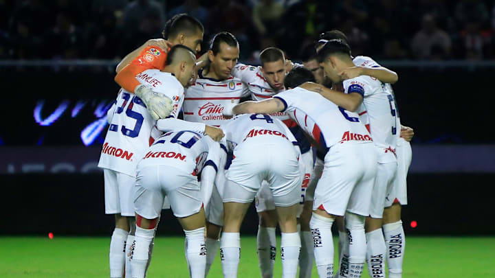 Chivas recupera a dos elementos previo al duelo ante Necaxa