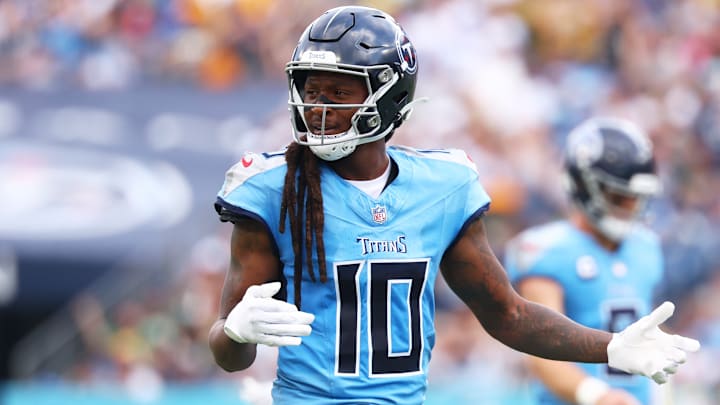 Green Bay Packers v Tennessee Titans