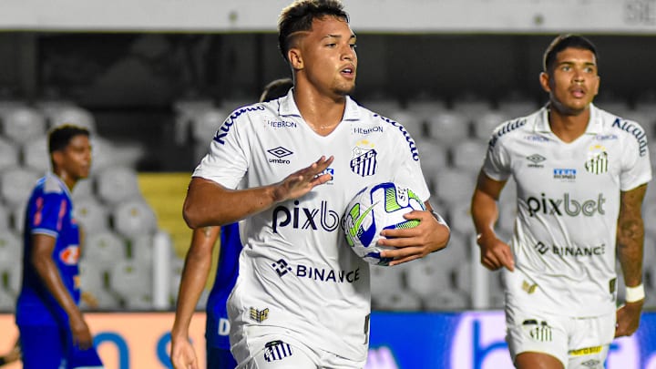 Marcos Leonardo chegou a seis gols na temporada de 2023