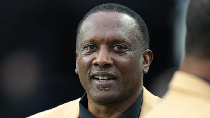 Dec 4, 2022; Paradise, Nevada, USA; NFL Hall of Fame wide receiver Tim Brown is on the sidelines before the start of a game between the Las Vegas Raiders and the Los Angeles Chargers at Allegiant Stadium. Mandatory Credit: Stephen R. Sylvanie-USA TODAY Sports Dec 4, 2022; Paradise, Nevada, USA; NFL Hall of Fame wide receiver Tim Brown is on the sidelines before the start of a game between the Las Vegas Raiders and the Los Angeles Chargers at Allegiant Stadium. Mandatory Credit: Stephen R. Sylvanie-USA TODAY Sports