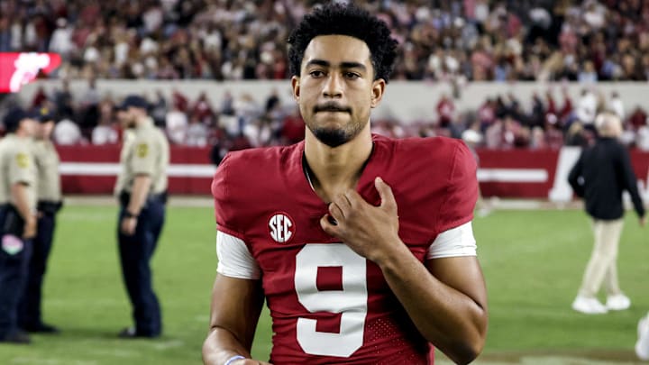Alabama Crimson Tide quarterback Bryce Young (9)