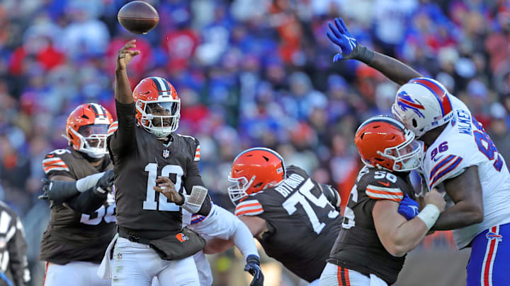 Cleveland Browns quarterback Shedeur Sanders (12) passes during the second half of an NFL football game at Huntington Bank Field, Dec. 21, 2025, in Cleveland, Ohio.