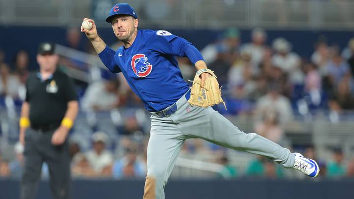 Sep 6, 2026; Miami, Florida, USA; Chicago Cubs third baseman Alex Bregman (3) throws to first base but cannot retire Miami Marlins shortstop Otto Lopez (not pictured) during the seventh inning at loanDepot Park. Mandatory Credit: Sam Navarro-Imagn Images Sep 6, 2026; Miami, Florida, USA; Chicago Cubs third baseman Alex Bregman (3) throws to first base but cannot retire Miami Marlins shortstop Otto Lopez (not pictured) during the seventh inning at loanDepot Park. Mandatory Credit: Sam Navarro-Imagn Images